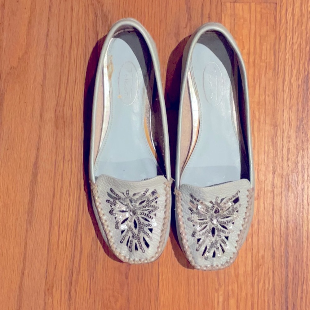 Talbots - Metallic Blue Leather - Flat Shoes 6 1/2 B - Decorative Silver Vamp